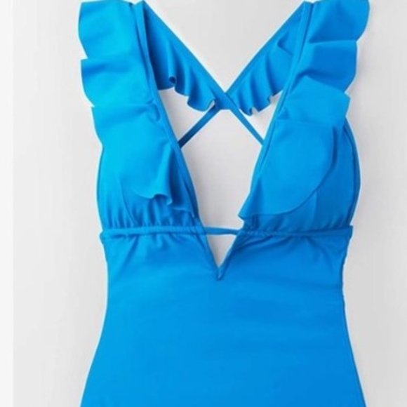 Cupshe Other - CUPSHE RUFFLE  PLUNGE ONE PIECE SWIMSUIT NEW